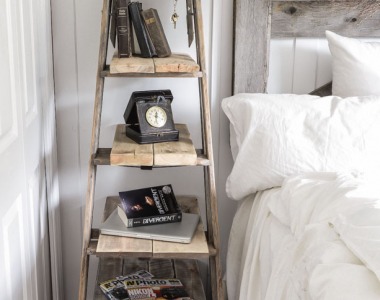 Nemáte nočný stolík? Inšpirujte sa tým, čo je okolo vás Nemáte nočný stolík? Inšpirujte sa tým, čo je okolo vás