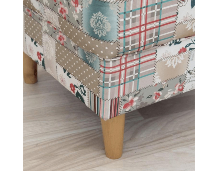 Kreslo (ušiak) s taburetkou Astrid - vzor patchwork Viorica 1