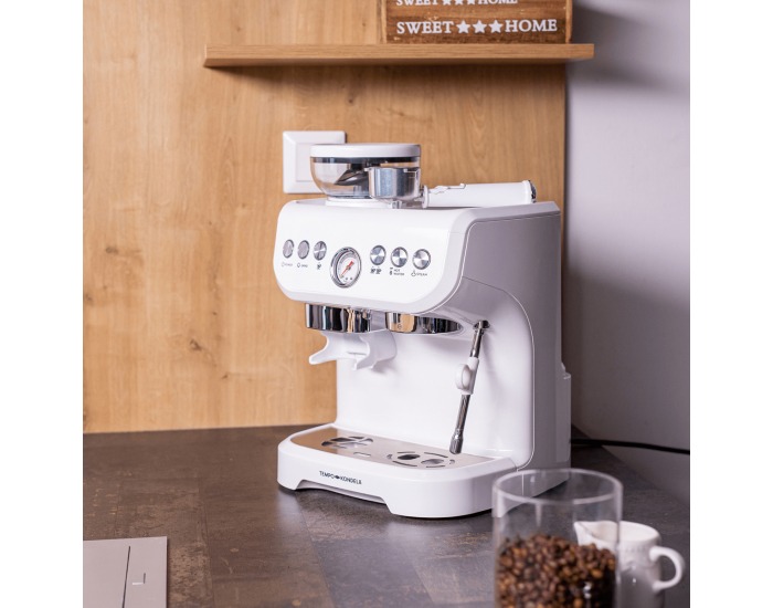 Pákový kávovar Berny - biela / strieborná