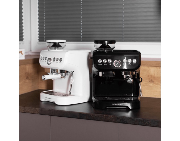 Pákový kávovar Berny - biela / strieborná