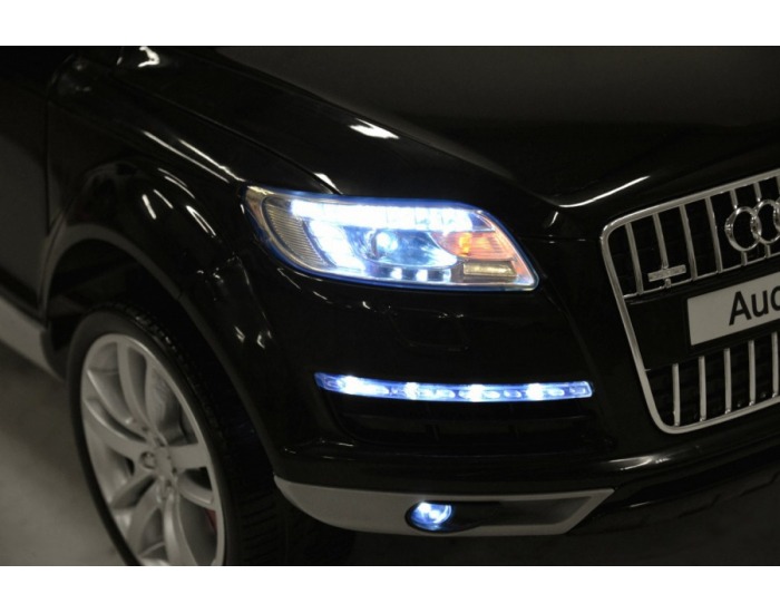 Detské elektrické autíčko Audi Q7 AU716 - čierna