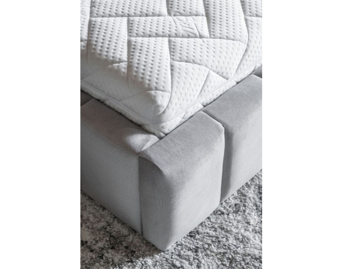 Čalúnená manželská posteľ s roštom Lamia KUP 140 - bordová