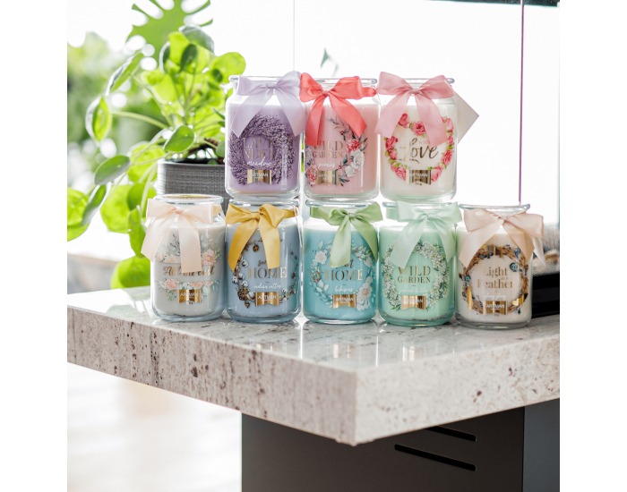 Vonná sviečka v skle Leana 700 g - priehľadná / ružová