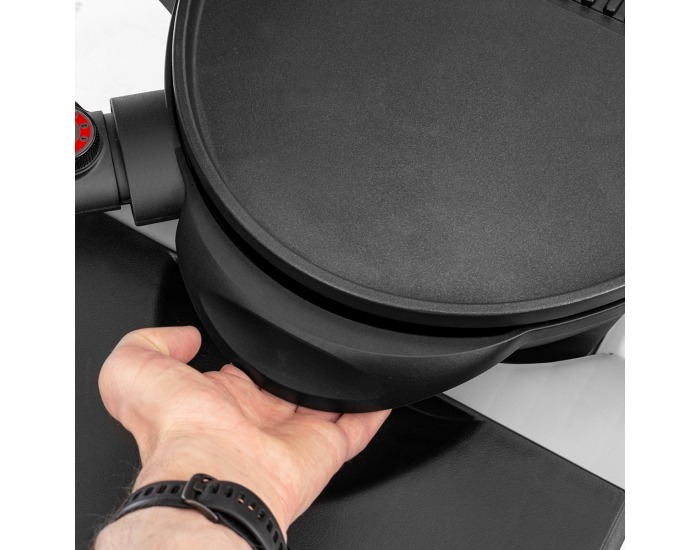 Záhradný elektrický gril NB-E007 2400 W - čierna