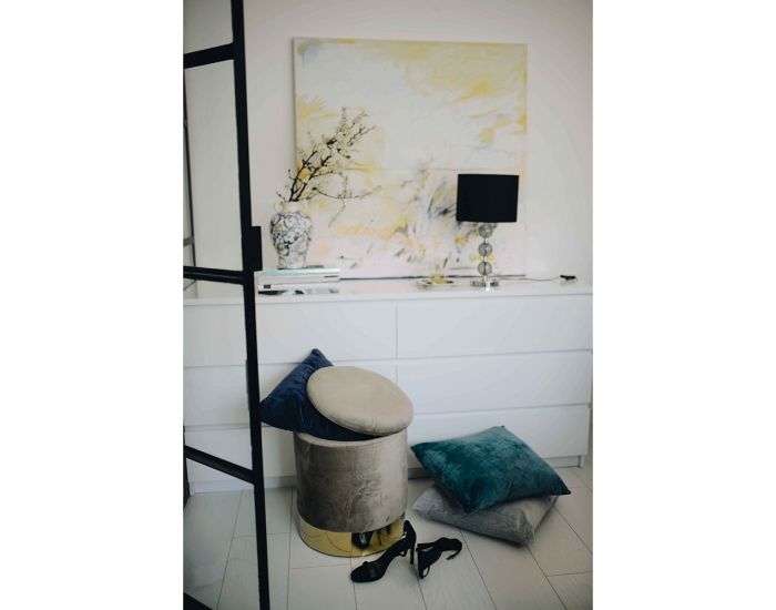 Taburetka s úložným priestorom Aniza - sivohnedá (taupe) / zlatá