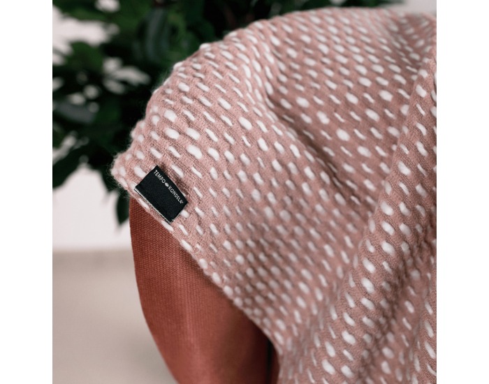Pletená deka so strapcami Tavau 150x200 cm - staroružová