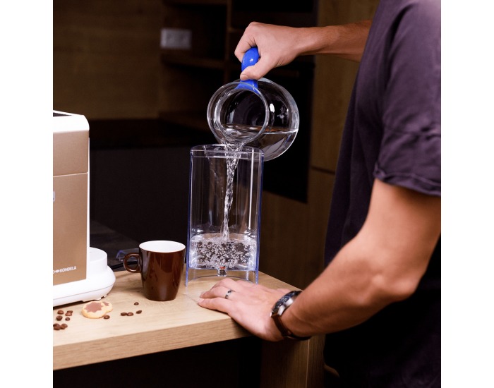 Pákový kávovar Trevor - zlatá / biela / strieborná