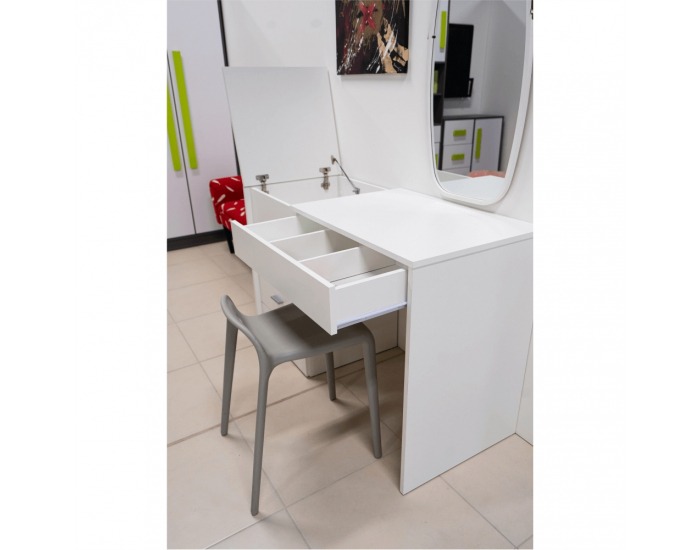 Viacúčelový stôl pre krajčírky Tailor - biela