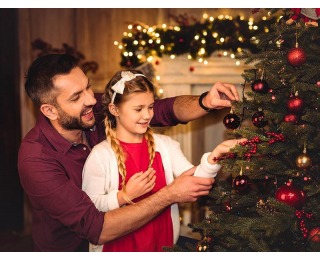 Vianočný stromček Christee 15 150 cm - zelená / biela