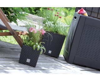 Plastový kvetináč DRTS200L 20 cm - biela