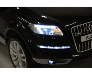 Detské elektrické autíčko Audi Q7 AU716 - čierna