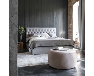 Čalúnená manželská posteľ s úložným priestorom Liborn 180 - tmavomodrá Čalúnená manželská posteľ s úložným priestorom Liborn 180 - tmavomodrá