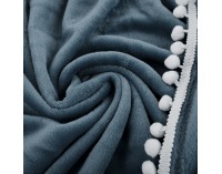 Plyšová deka s brmbolcami Akra 130x150 cm - modrá