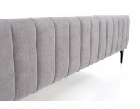 Čalúnená manželská posteľ s roštom Francesca 160 - svetlosivá