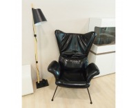 Kreslo (ušiak) Demas - čierna